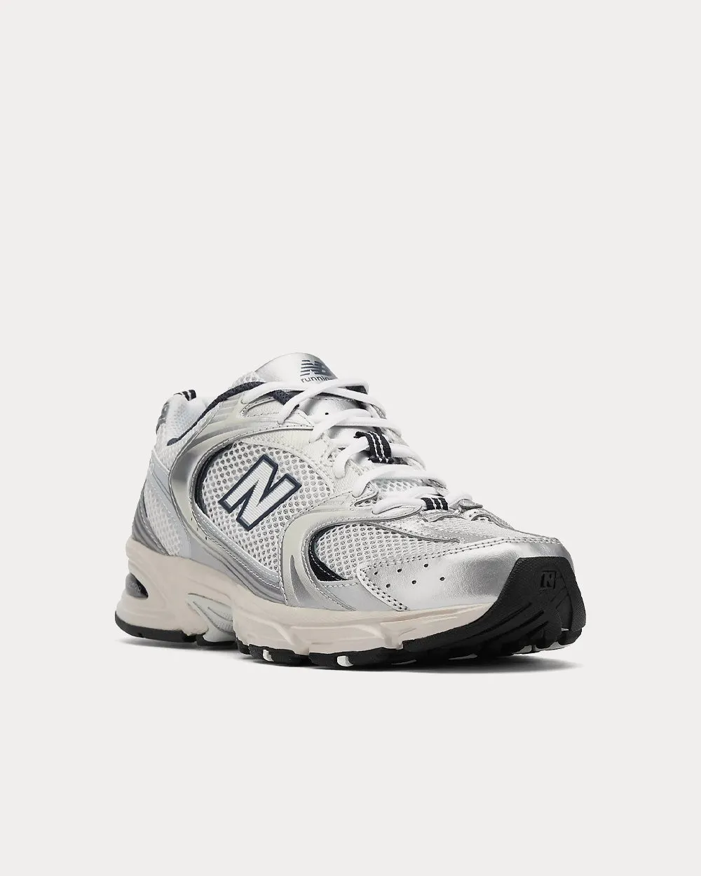530 Silver Metallic / Summer Fog / Navy Low Top Sneakers