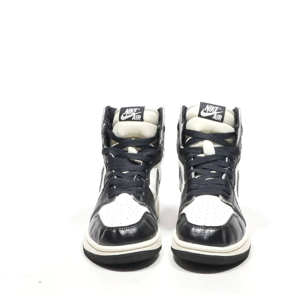 Air Jordan 1 Retro High-Top Sneakers Leather White Color For Women