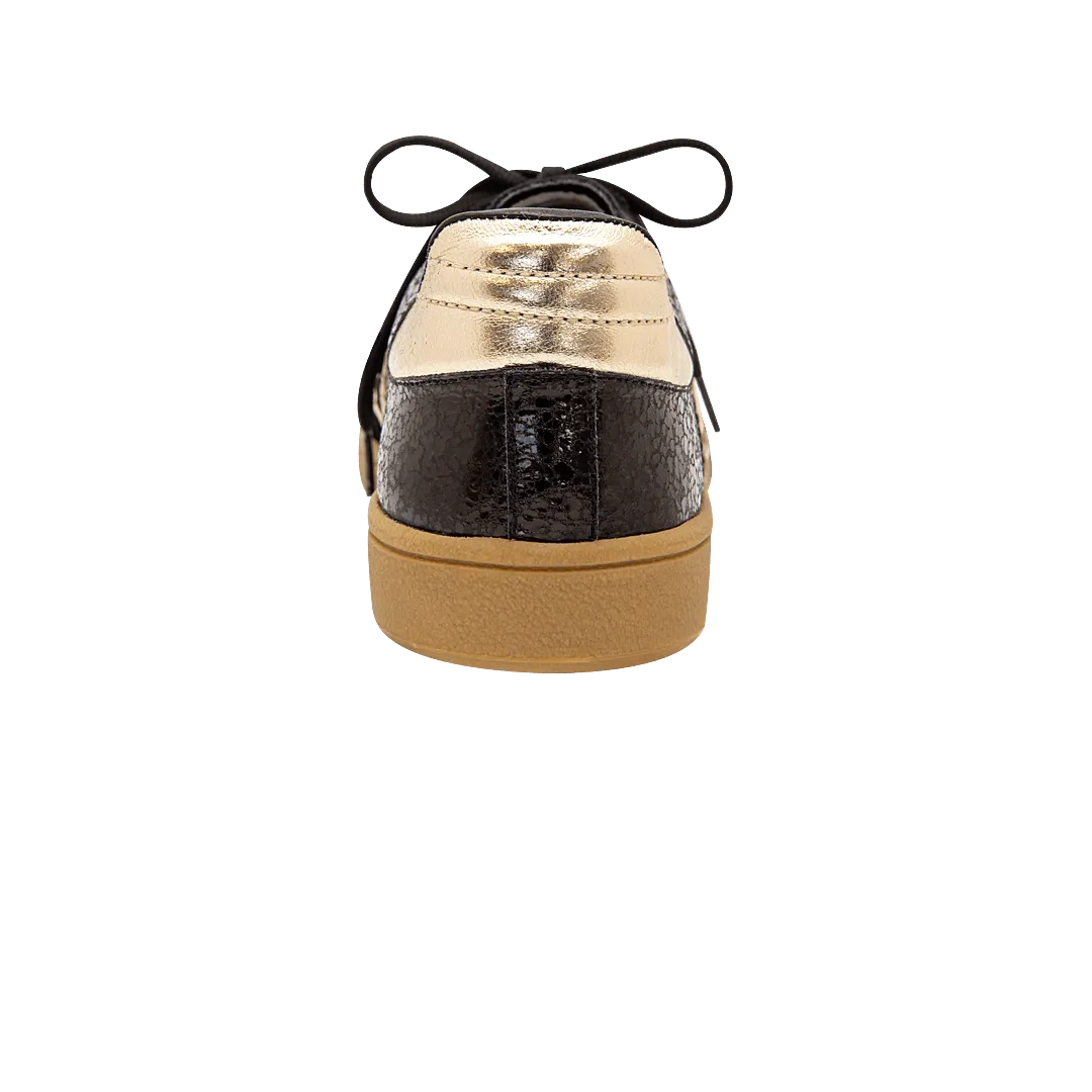 Classic leather sneakers in onyx black x gold