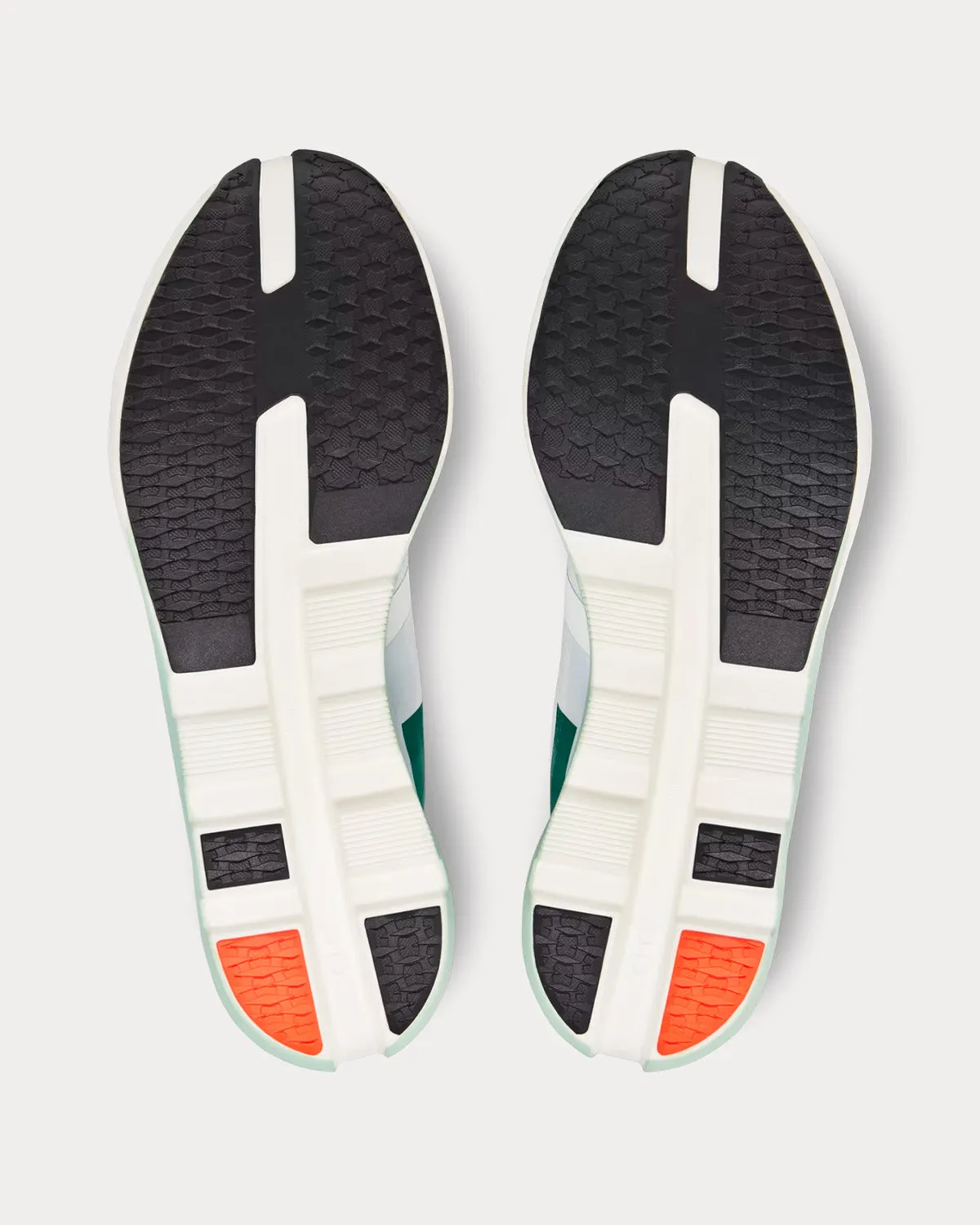 Cloudboom Echo 3 Undyed-White / Mint Running Shoes