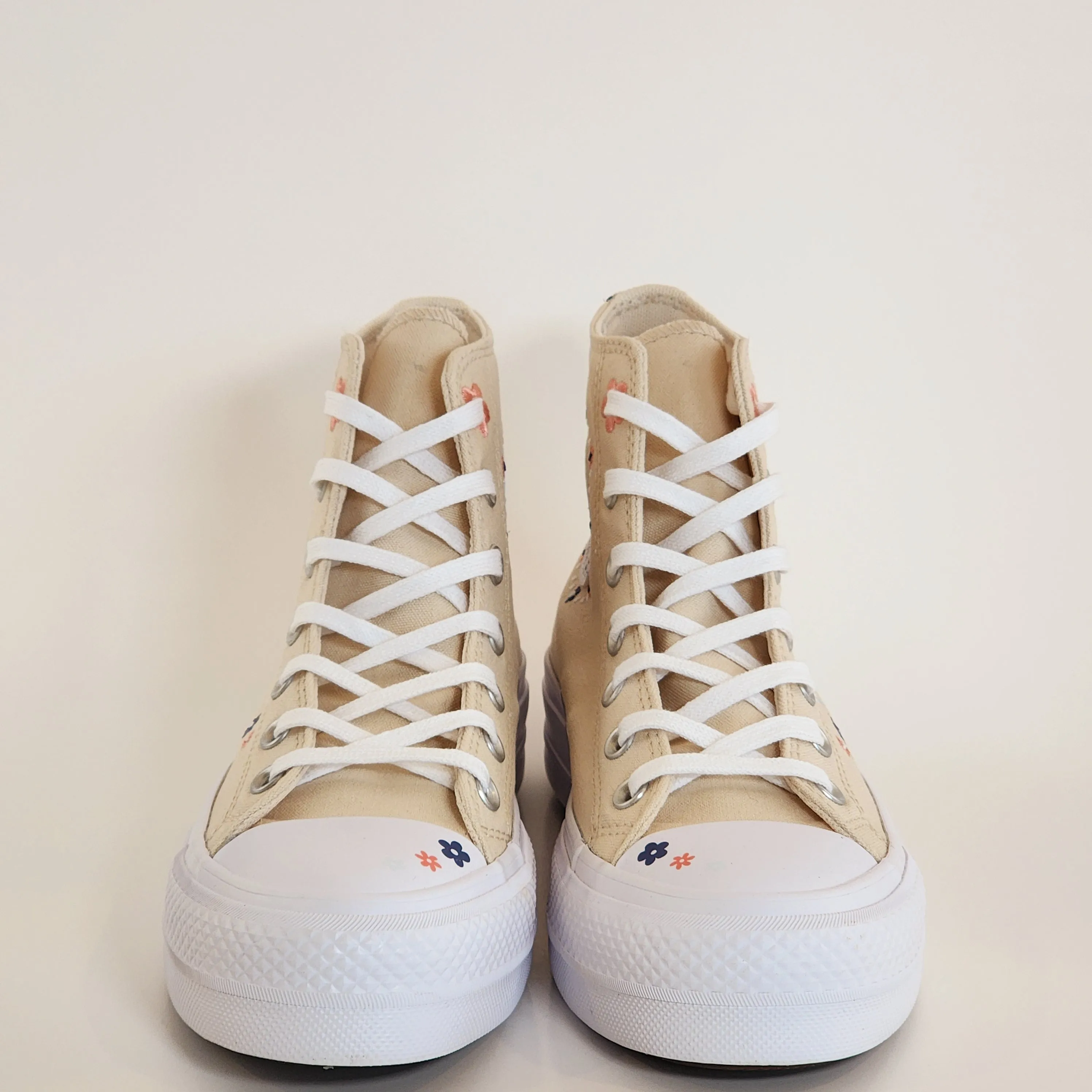 Converse CTAS Lift Hi Petite Petals Women's Platform Sneakers A14265C NWT