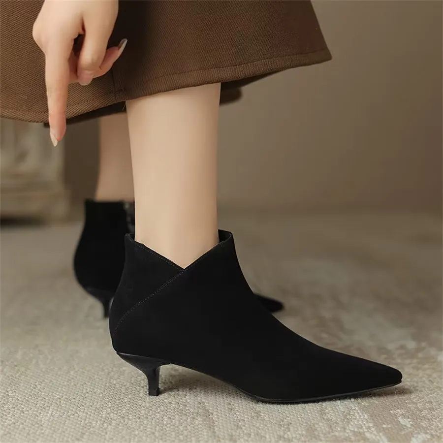 Elegant Cow Leather Pointed Toe Zipper Boots