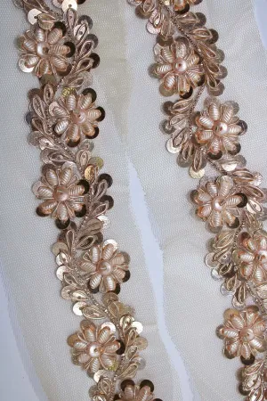 Exquisite Golden Handwork Lace: A Masterpiece of Embellishment