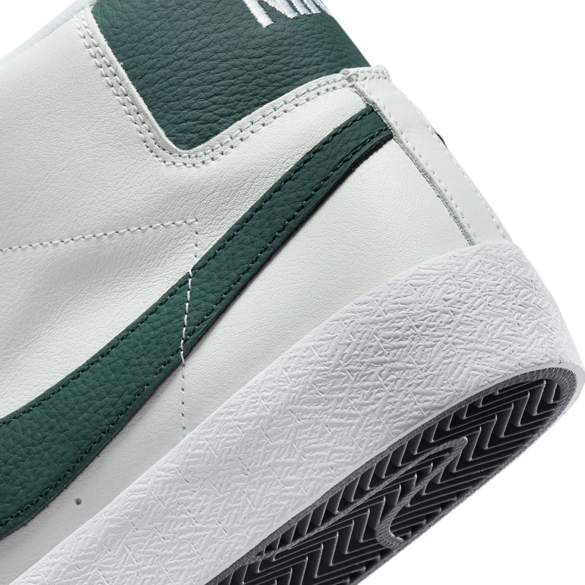 Nike SB Zoom Blazer Mid ISO