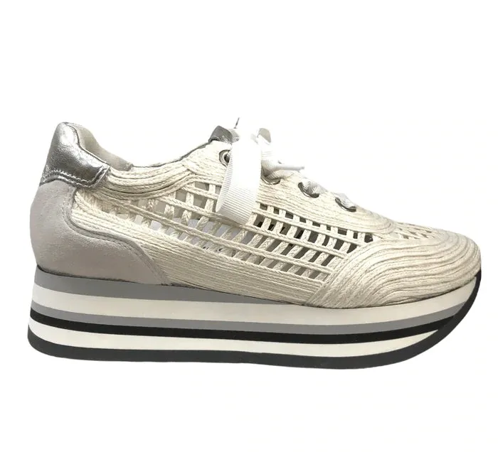 SOFTWAVES STRIPED PLATFORM SNEAKER IN ICE