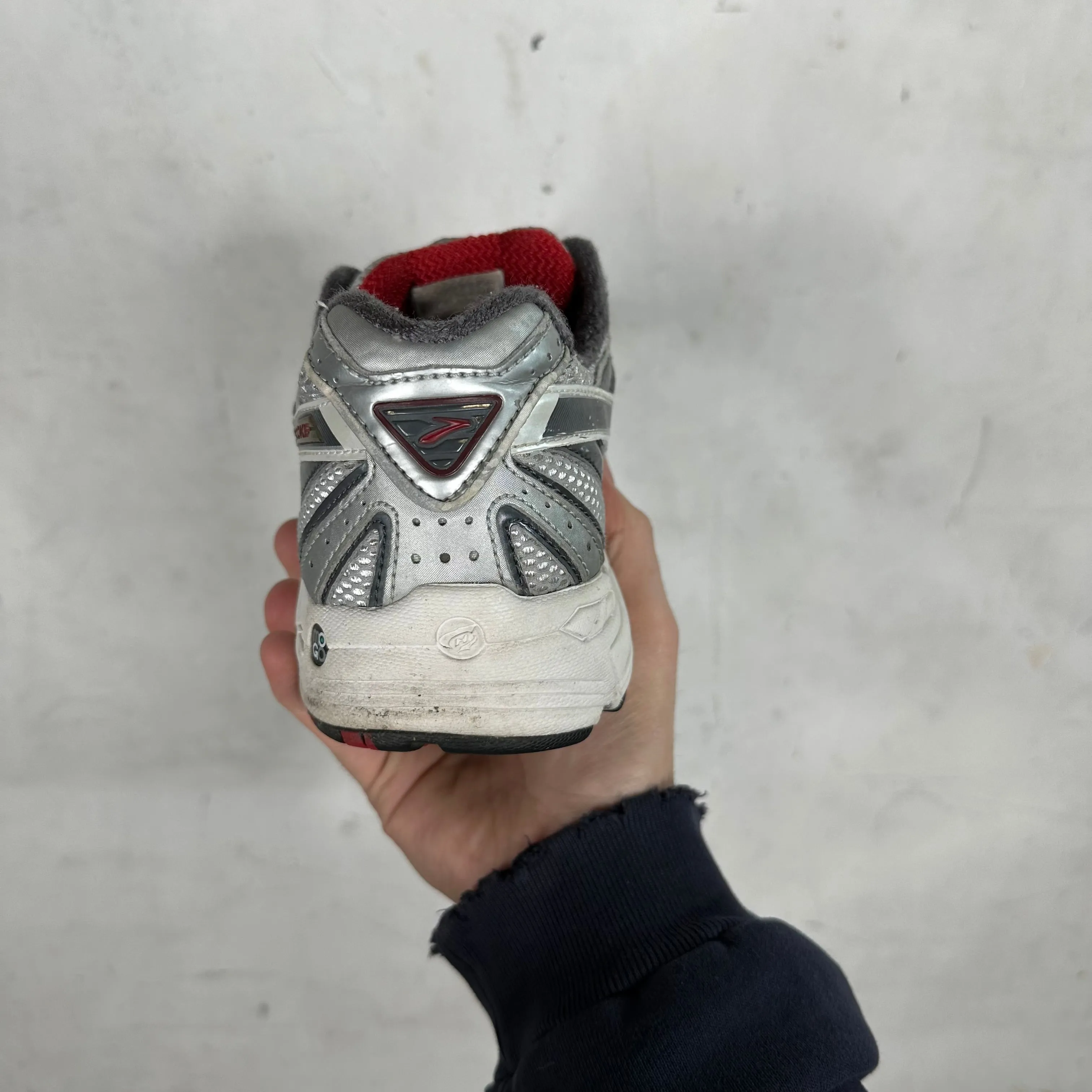 Vintage Brooks Grey/Red Trainers