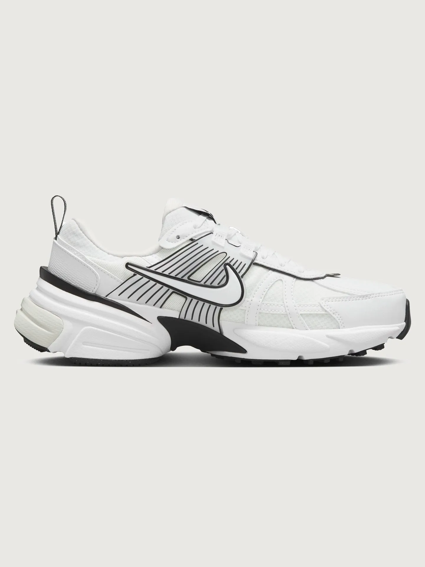 W Nike V2K Run - White/White-Platinum Tint-Summit White-Black
