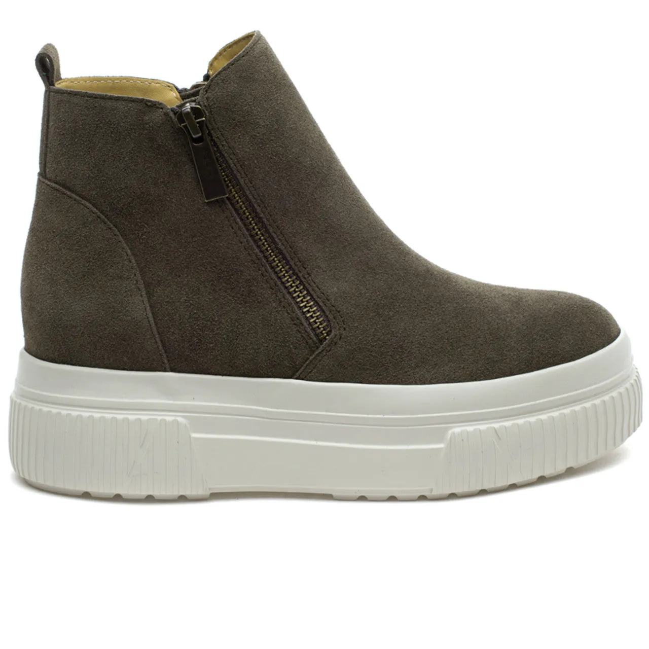 waterproof platform sneaker