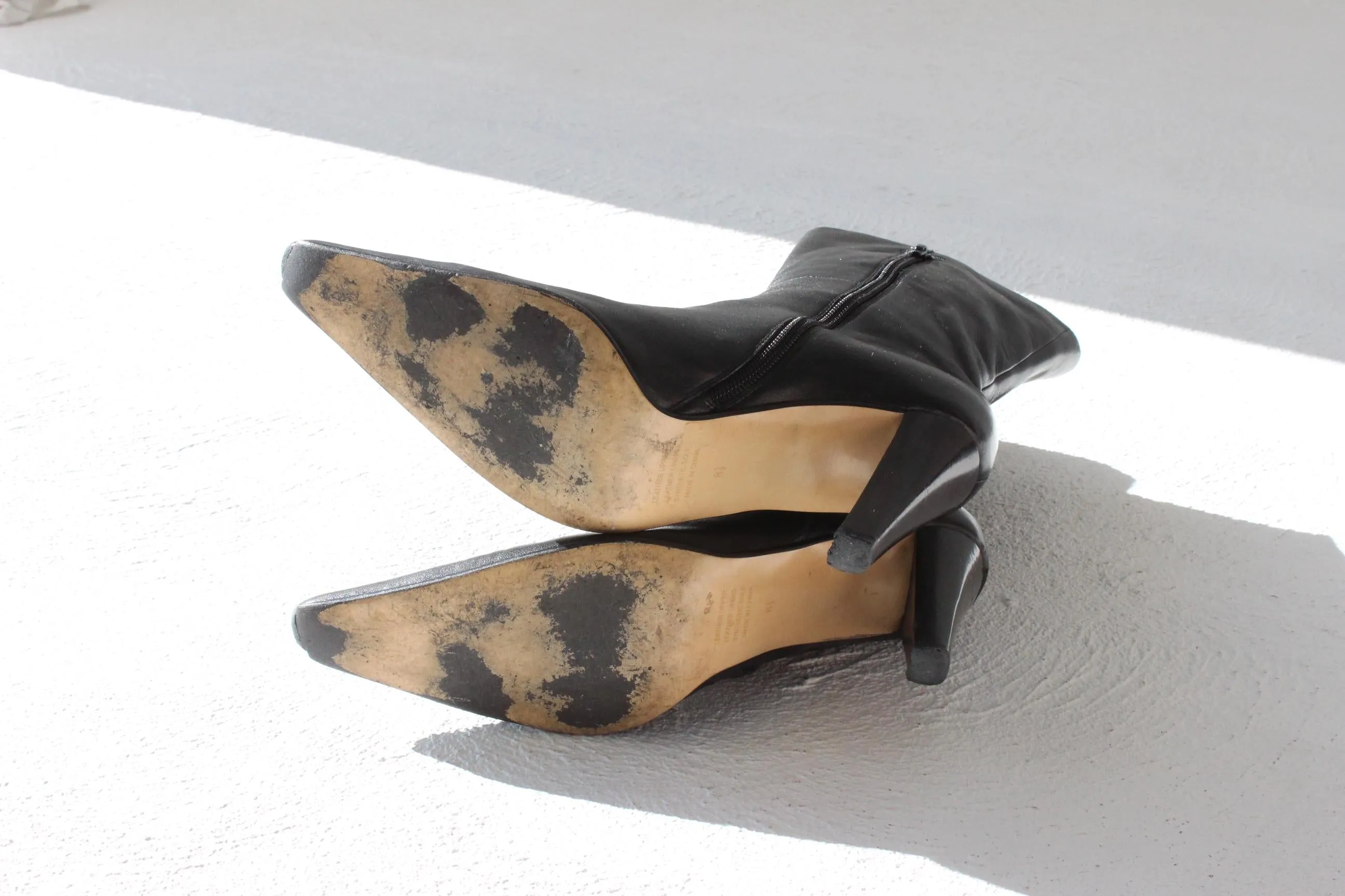 Y2K Leather Pointed Toe Boots by 'Urban Soul' ~ Euro 39